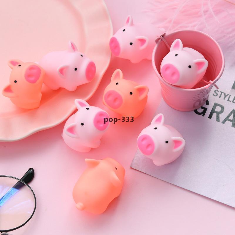 Cute mini pink pig scream vent sound toys wechat business floor sweep code small gifts wholesale